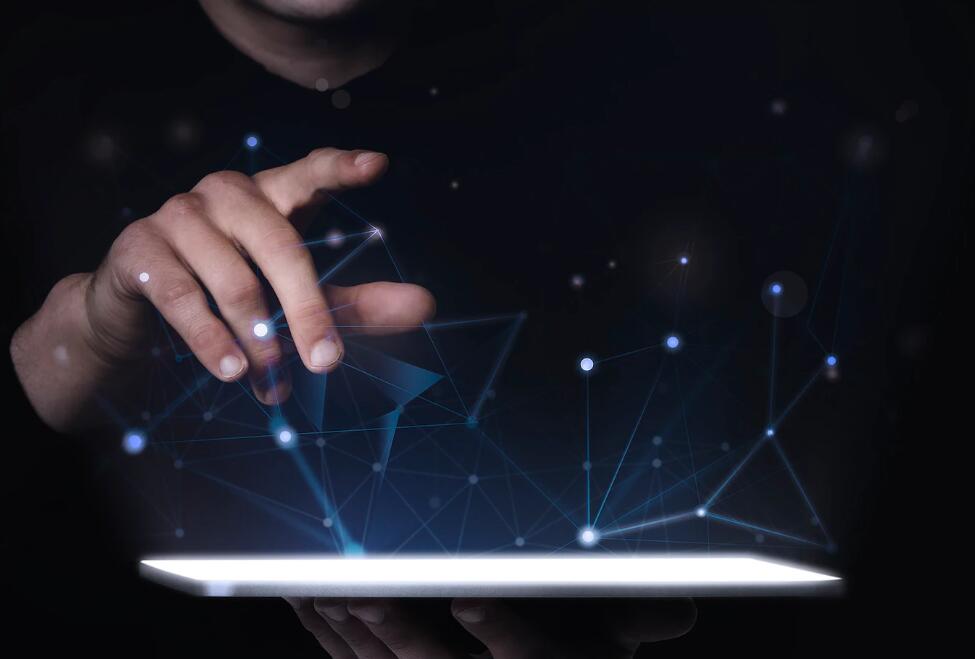 鳄鱼恤和卡帝乐鳄鱼哪个牌子好鳄鱼恤和卡帝 鳄鱼恤箱包